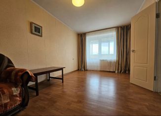 Продаю 1-комнатную квартиру, 42 м2, Липецк, улица И.В. Шкатова, 26