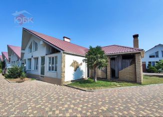 Продам 3-комнатную квартиру, 100 м2, поселок городского типа Заозерное, улица Аллея Дружбы, 14к13