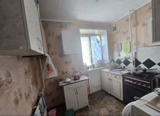 Продаю двухкомнатную квартиру, 45 м2, Старый Оскол, микрорайон Интернациональный, 34