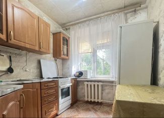 Сдается в аренду двухкомнатная квартира, 42 м2, Москва, улица Ремизова, 10, метро Крымская