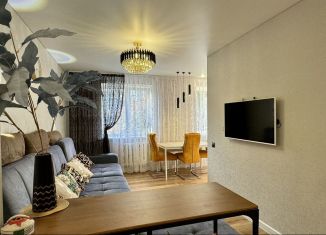 Продается 3-ком. квартира, 60 м2, Стерлитамак, улица Нагуманова, 25А