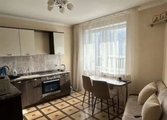 Сдаю в аренду 1-комнатную квартиру, 45.7 м2, Чебоксары, улица Николая Рождественского, 8