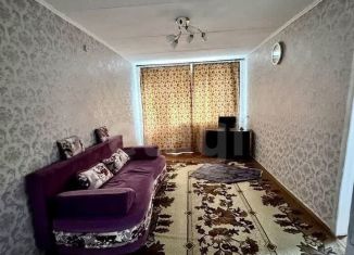 Продается трехкомнатная квартира, 49.6 м2, Тюмень, улица Карла Маркса, 12