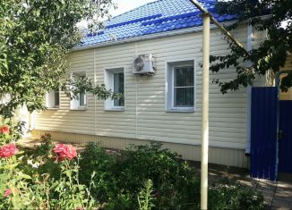 Продается дом, 70.4 м2, поселок городского типа Анна, улица Кутузова