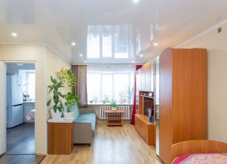 Двухкомнатная квартира на продажу, 41.8 м2, Тобольск, улица Семёна Ремезова, 3