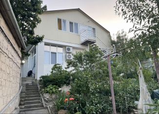 Сдаю в аренду дом, 120 м2, Судак, улица Партизана Сысоева, 5