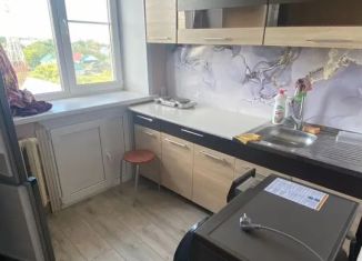 Сдача в аренду трехкомнатной квартиры, 61 м2, Куйбышев, 12-й квартал, 6