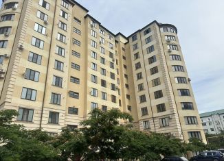 Сдам в аренду 2-ком. квартиру, 52 м2, Дагестан, улица Маяковского, 112/1