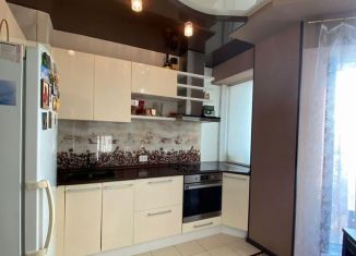 Продаю 2-ком. квартиру, 51 м2, Барнаул, Павловский тракт, 221