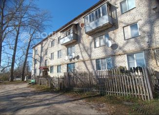 Продаю трехкомнатную квартиру, 50.4 м2, поселок городского типа Вурнары, улица Пирогова, 4