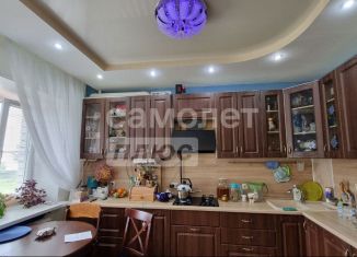 Продажа 2-ком. квартиры, 50.2 м2, Бор, Молодёжная улица, 1А