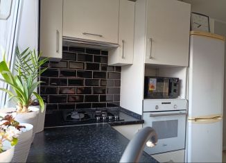 Продаю трехкомнатную квартиру, 65.3 м2, Магнитогорск, улица Труда, 21/1