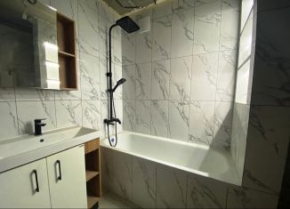 Продается 3-ком. квартира, 78 м2, Саратов, проспект Героев Отечества, 8