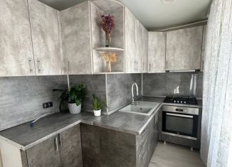 Продажа 3-комнатной квартиры, 60 м2, Воткинск, Тихая улица, 6