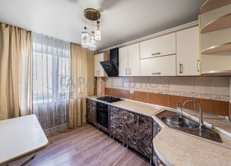 Продаю двухкомнатную квартиру, 55 м2, Липецк, бульвар имени Павла Шубина, 12