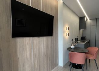 Сдам 1-ком. квартиру, 42 м2, Калининград, Закатная улица, 31к1
