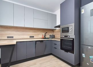 Продам 3-ком. квартиру, 73 м2, Тюмень, улица Героев Космоса, 17, ЖК Тура-2