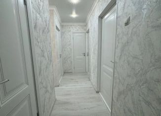 Продажа 3-ком. квартиры, 68 м2, Грозный, улица Л.И. Яшина, 12, 3-й микрорайон