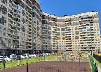 Продается 2-комнатная квартира, 64.3 м2, Мурино, улица Шоссе в Лаврики, 57к1