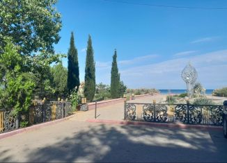 Продажа 2-ком. квартиры, 37 м2, Керчь, улица Свердлова, 70А