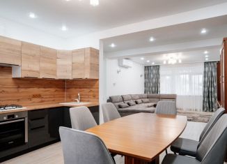 Аренда четырехкомнатной квартиры, 125 м2, Сочи, микрорайон Мамайка, Загородная улица, 5Г