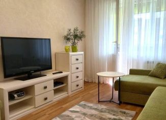 Аренда двухкомнатной квартиры, 54 м2, Краснодар, улица 70-летия Октября, 1/2, микрорайон Юбилейный