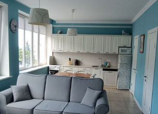 Сдам однокомнатную квартиру, 70 м2, посёлок городского типа Партенит, Прибрежная улица, 7