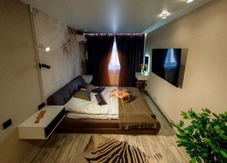 Сдаю 1-ком. квартиру, 47.4 м2, Тюмень, Дамбовская улица, 25к1