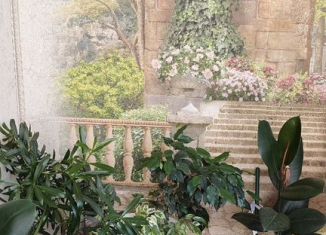 Сдам в аренду 3-ком. квартиру, 80 м2, Краснодар, улица Суворова, 74, микрорайон Центральный