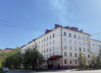 Продам 3-комнатную квартиру, 73.5 м2, Мурманск, проспект Ленина
