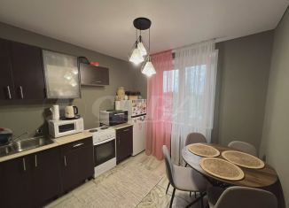 Продаю 1-ком. квартиру, 40 м2, Тюмень, улица Мелиораторов, 48к1, ЖК Лукоморье