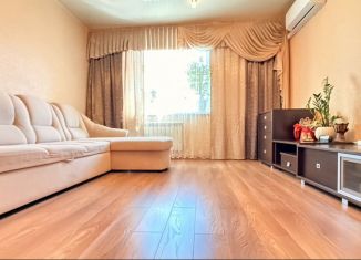 2-ком. квартира на продажу, 56.3 м2, Киров, улица Василия Жуковского, 6