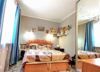 Продажа 4-комнатной квартиры, 90 м2, Симферополь, Красноармейская улица, 60