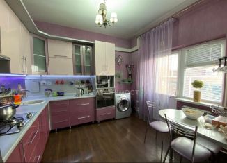 Дом на продажу, 182.6 м2, Ейск, Российская улица