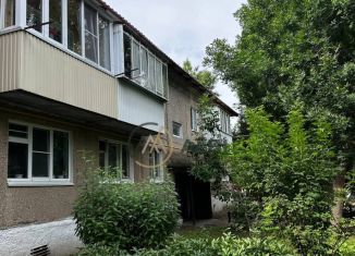 Продаю 2-комнатную квартиру, 43.8 м2, деревня Алексеевка, Комсомольская улица, 2