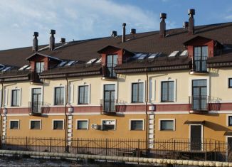 Продается 2-ком. квартира, 70.7 м2, Курган, Советская улица, 148