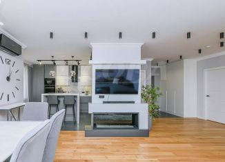 Продажа 3-ком. квартиры, 100 м2, Тюмень, Суходольская улица, 23, ЖК Тайм