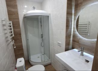 Сдаю в аренду квартиру студию, 31 м2, Иркутская область, улица Варламова, 104/1