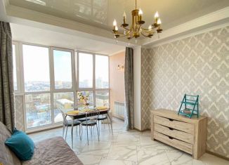 Сдаю однокомнатную квартиру, 50 м2, Орёл, улица Революции, 3