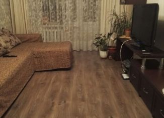 Продаю 1-комнатную квартиру, 42 м2, Калининград, Ленинградский район, улица Александра Невского, 105А