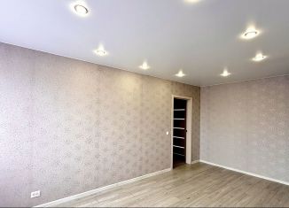 Продажа трехкомнатной квартиры, 65 м2, Кингисепп, улица Химиков, 14