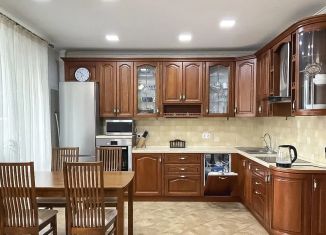 Продам 2-ком. квартиру, 62.4 м2, Краснодар, улица Петра Метальникова, 3/1к2, Музыкальный микрорайон