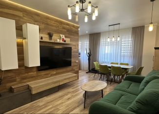 Продам трехкомнатную квартиру, 85.6 м2, Белгородская область, Лунная улица, 4В