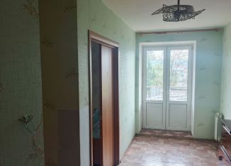 Сдача в аренду 2-комнатной квартиры, 65 м2, Смоленск, улица Свердлова, 4