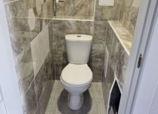 Продаю 2-комнатную квартиру, 53 м2, Киров, улица Горького, 63к1