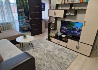 Сдается 3-ком. квартира, 65 м2, Калининград, улица Черняховского, 30, Ленинградский район