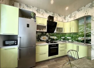 Продам 3-ком. квартиру, 83.1 м2, Киров, Октябрьский проспект, 51