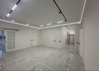 Продается 4-ком. квартира, 130 м2, Грозный, бульвар М.А. Эсамбаева, 11