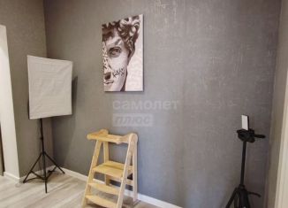 Продаю 2-комнатную квартиру, 65 м2, посёлок Пригородный, Полевая улица, 2В