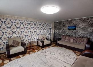 Трехкомнатная квартира на продажу, 96.9 м2, Бирск, улица Гагарина, 86А